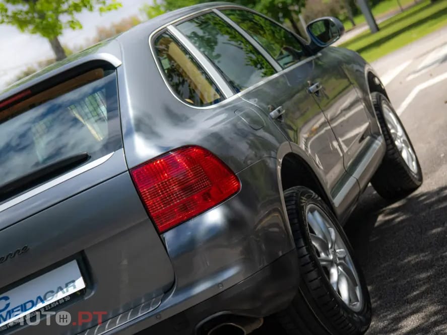 Porsche Cayenne Tiptronic