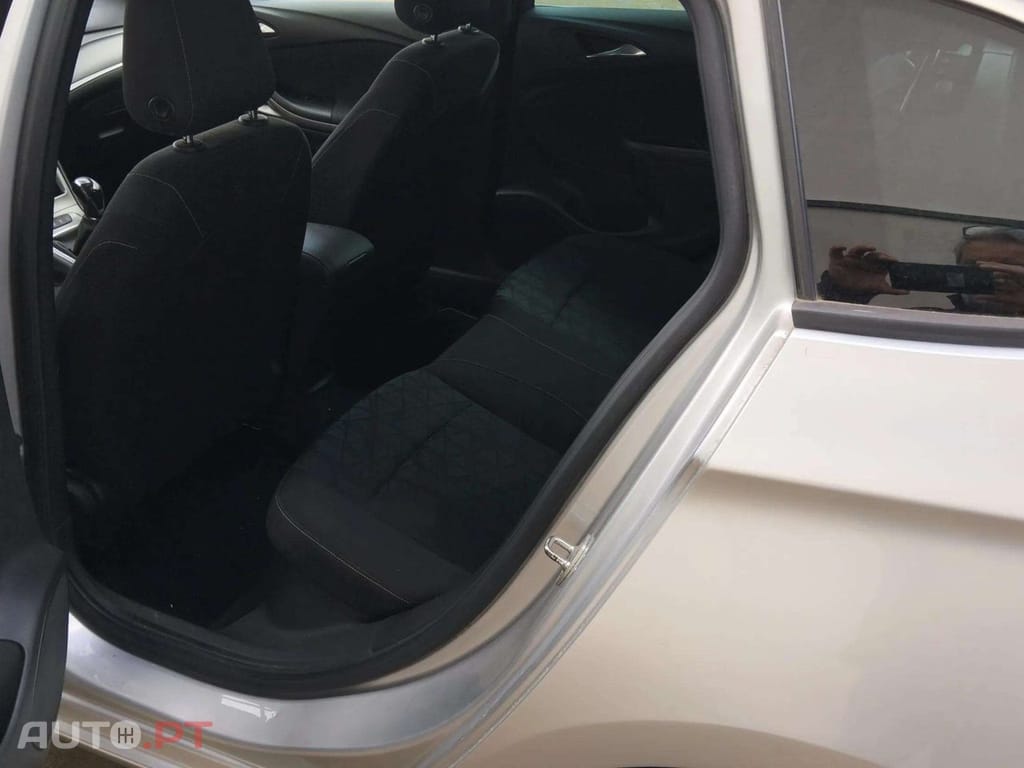Opel Astra Sports Tourer 1.0 Dynamic Sport S/S