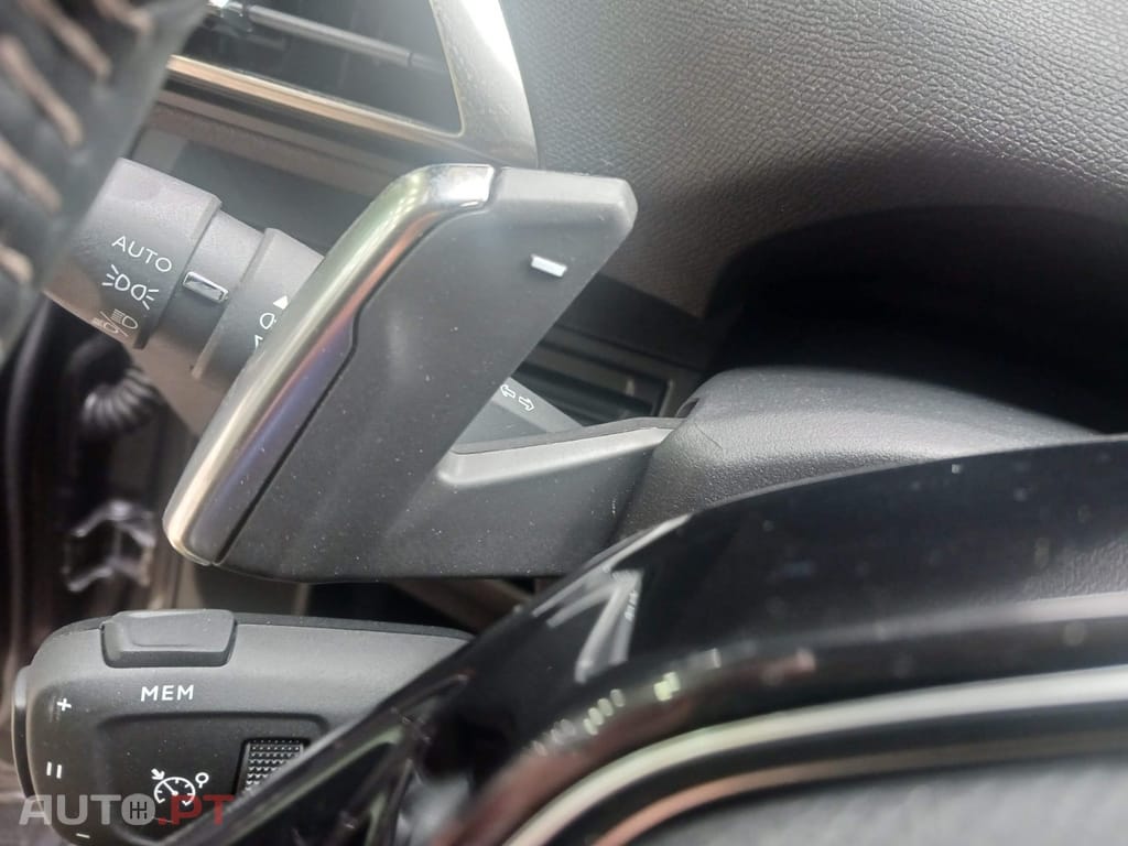 Peugeot 5008 1.5 BlueHDi Allure Pack EAT8