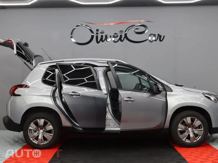 Peugeot 2008 1.5 BlueHDi Style — fotografia 3