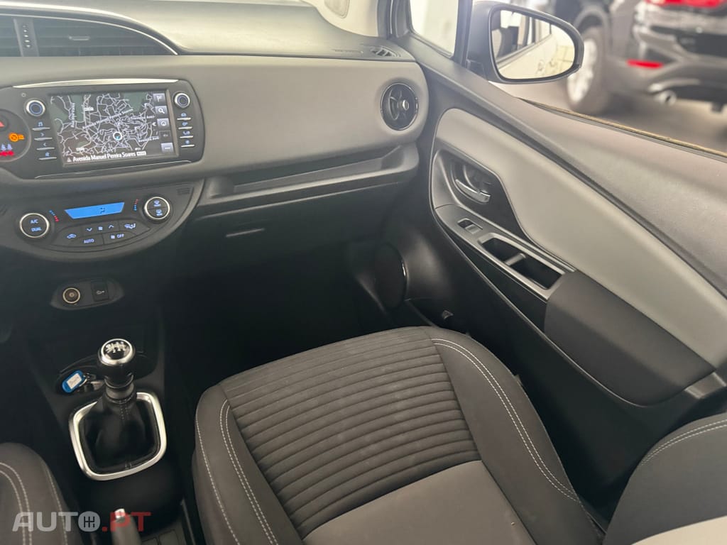 Toyota Yaris 1.5 VVT-i Exclusive+Pack Luxury