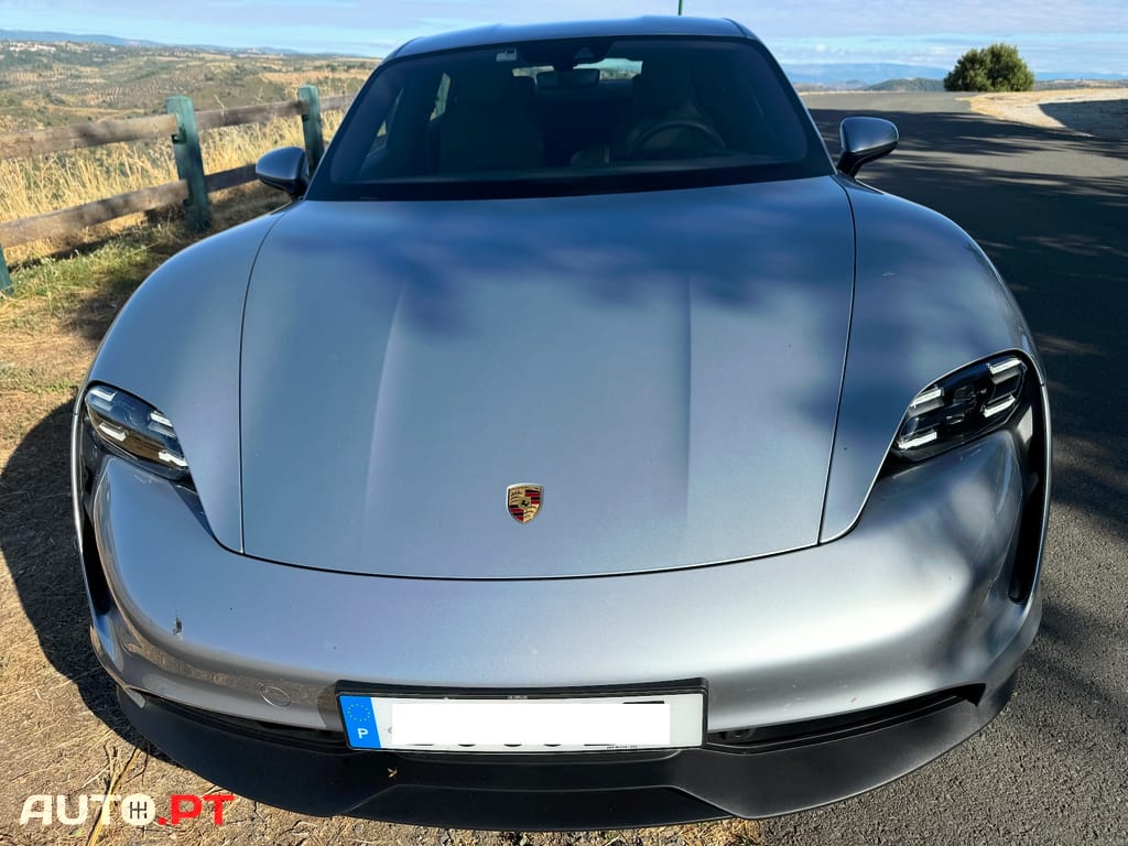 Porsche Taycan 4S