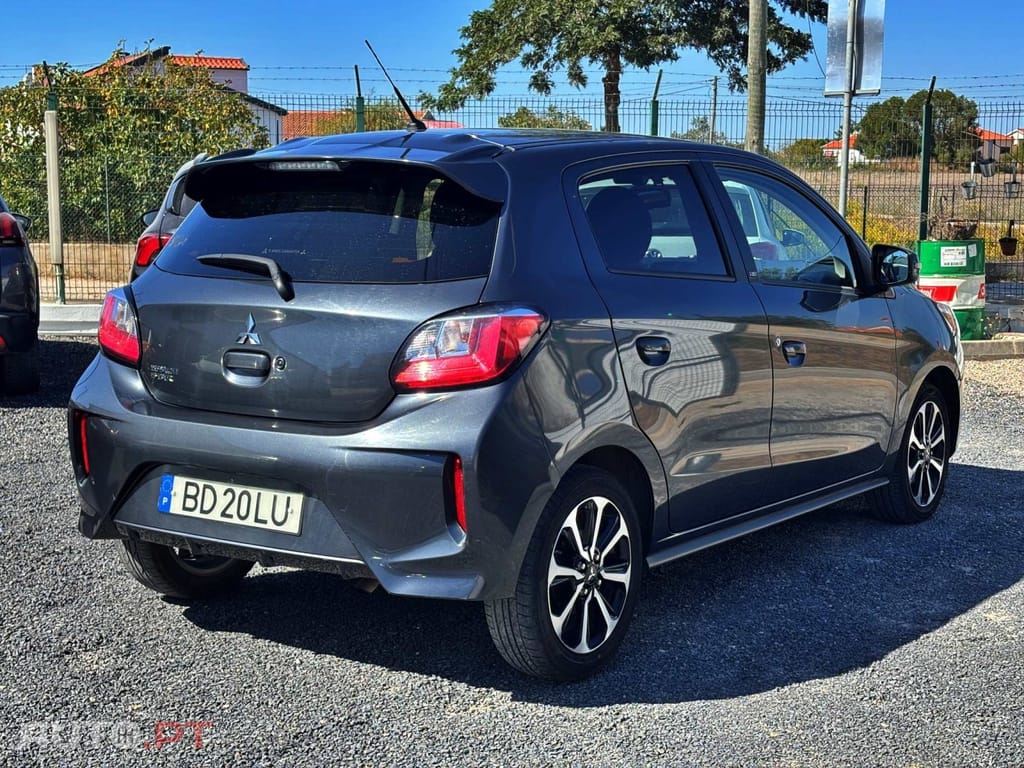 Mitsubishi Space Star 1.2 Intense Connect Edition