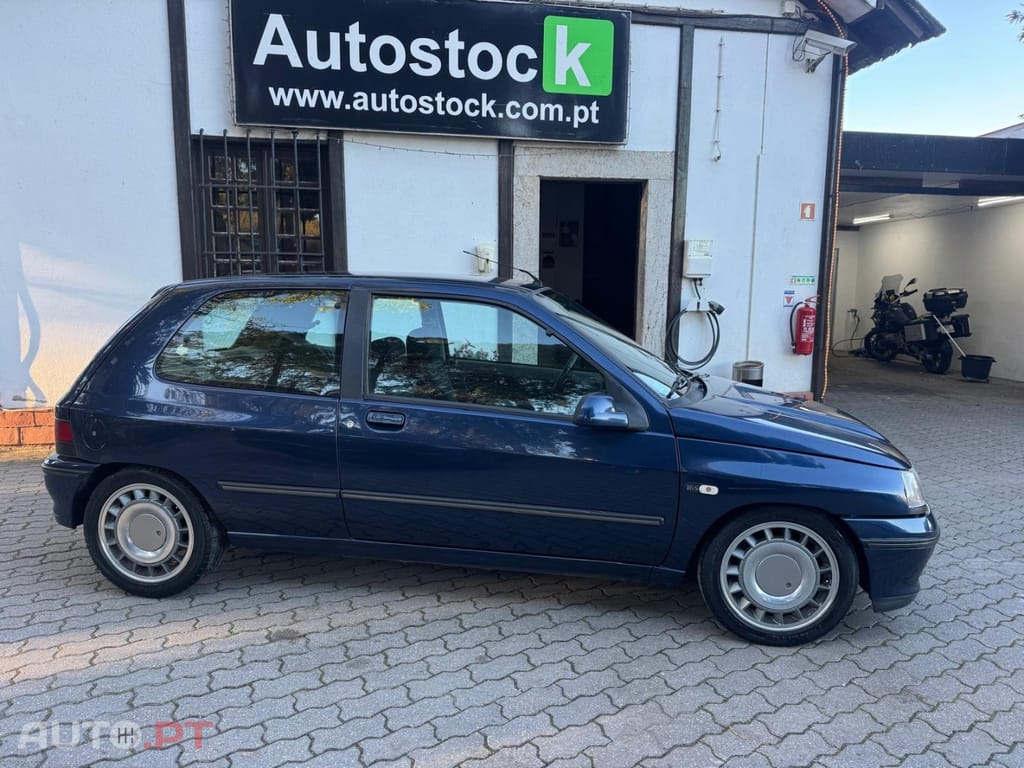 Renault Clio 1.8 16V