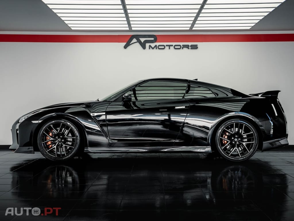 Nissan GT-R 3.8 V6 Track Edition by Nismo