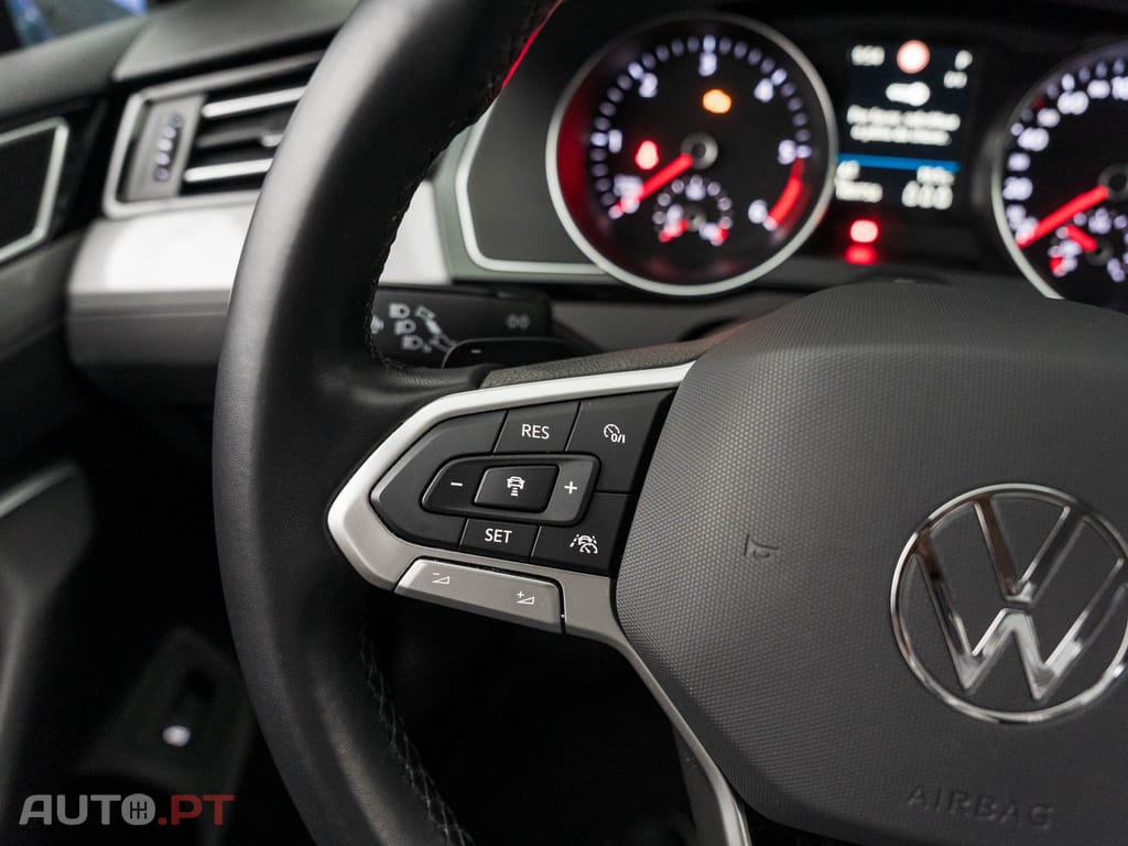 Volkswagen Passat 2.0 TDI Business DSG