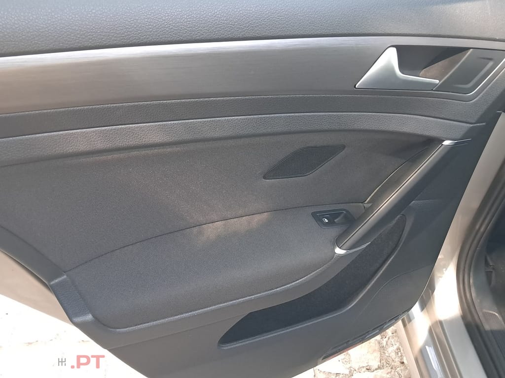 Volkswagen Golf 1.6 TDi Confortline