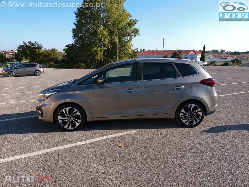 Kia Carens 1.7 CRDI ISG TX  7 Lug