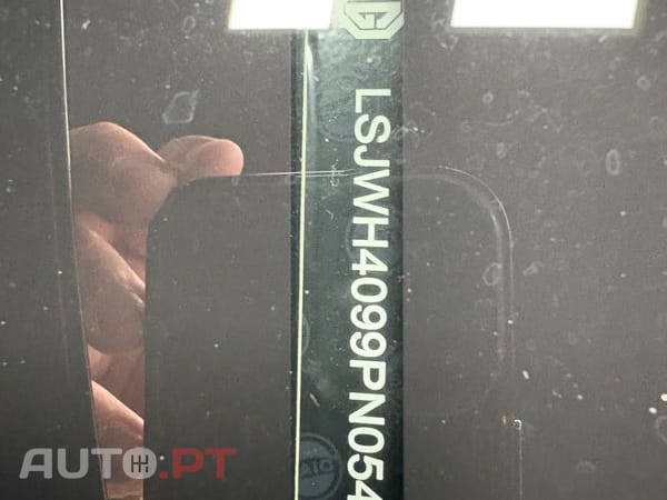 MG MG4 64 kWh Luxury