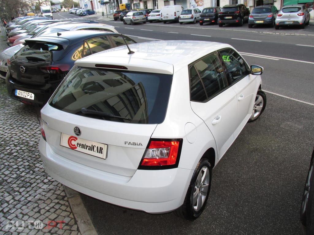 Skoda Fabia Diesel 1.4 TDi 105cv 22.000KM Só 198€/Mês*