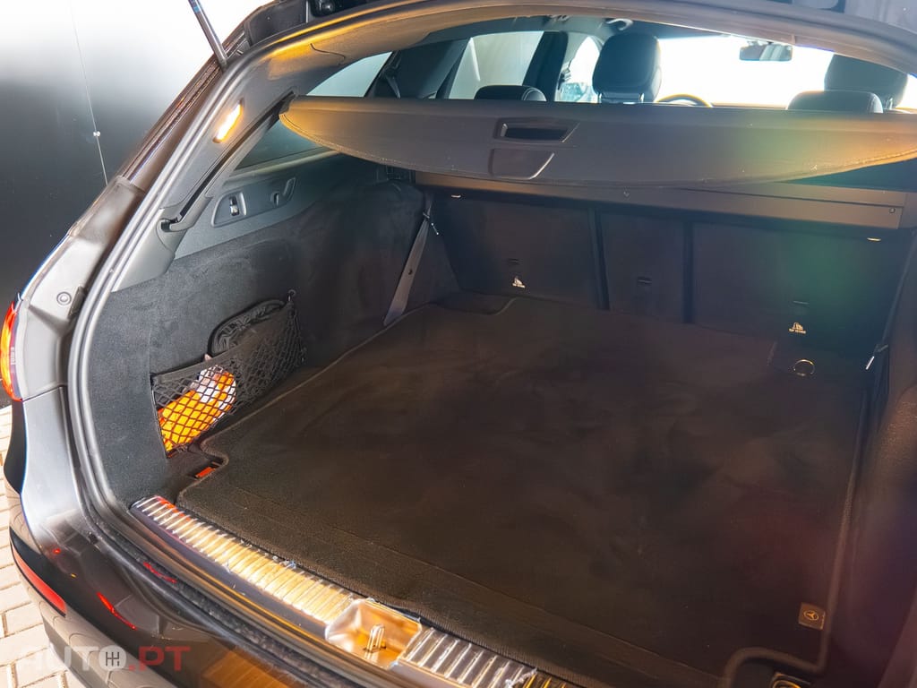 Mercedes-Benz E 220 d AMG Line 7L