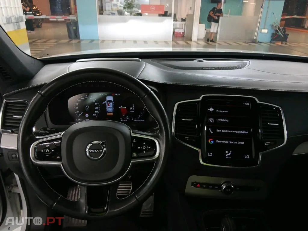 Volvo XC90 2.0 T8 PHEV R-Design AWD