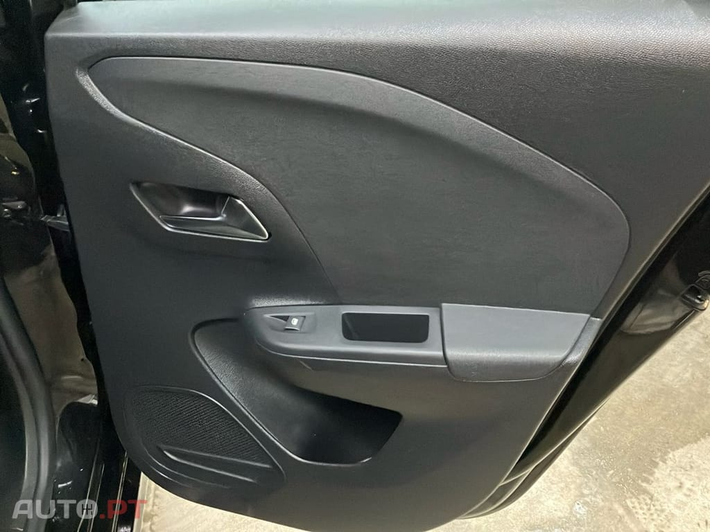 Opel Corsa 1.2 T GS Line