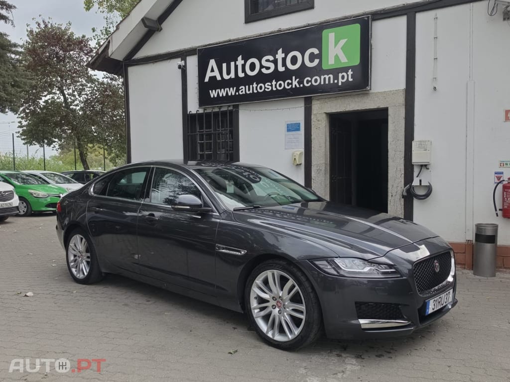 Jaguar XF 2.0 D Portfolio Aut.