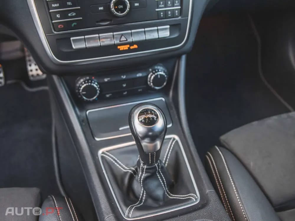 Mercedes-Benz CLA 180 d Shooting Brake AMG Line