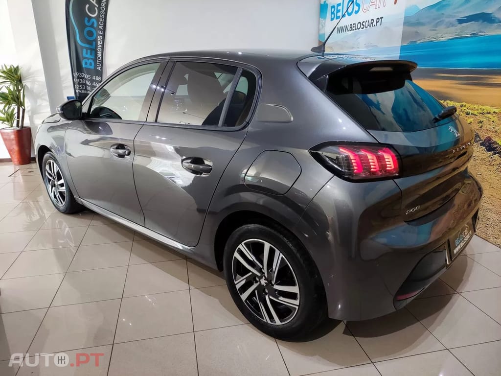 Peugeot 208 PureTech 100 Style