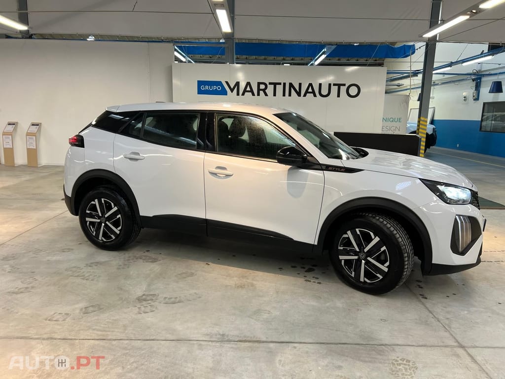 Peugeot 2008 1.2 PureTech Style