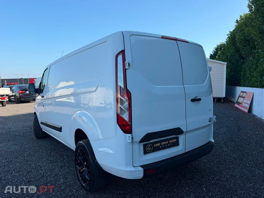 Ford Transit Custom LONGA