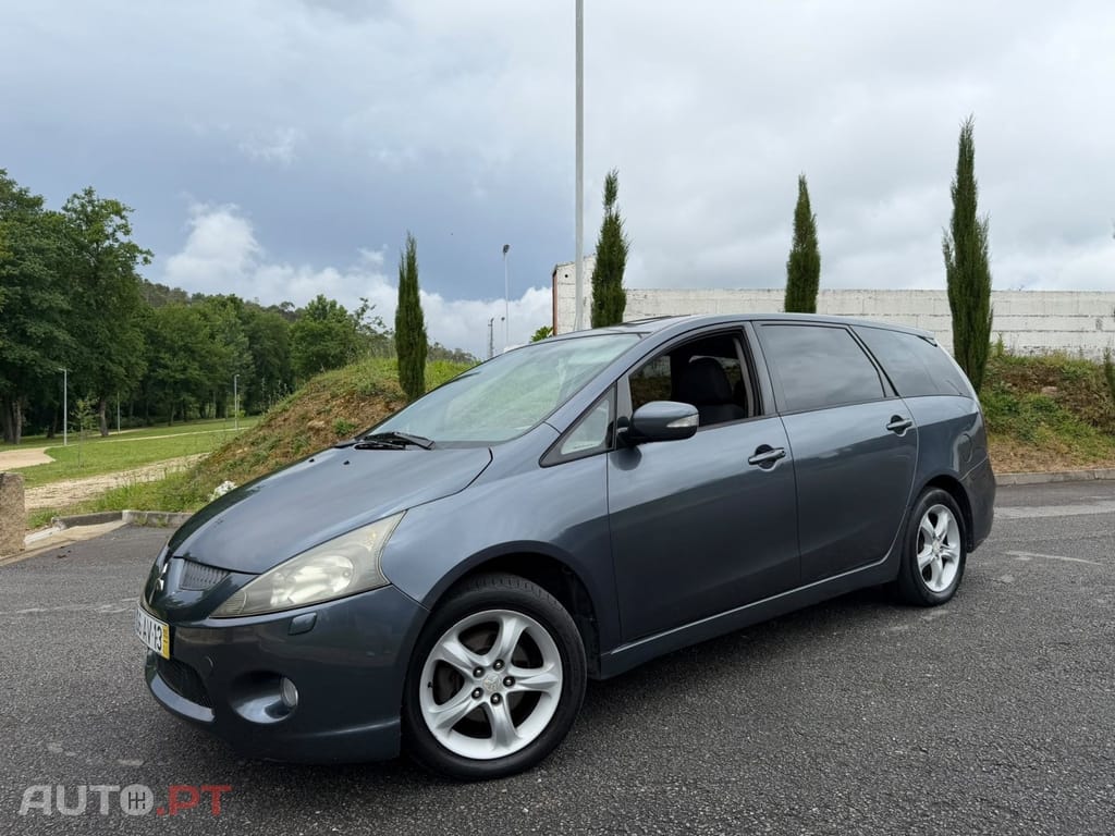 Mitsubishi Grandis 2.0 DI-D Intense P2