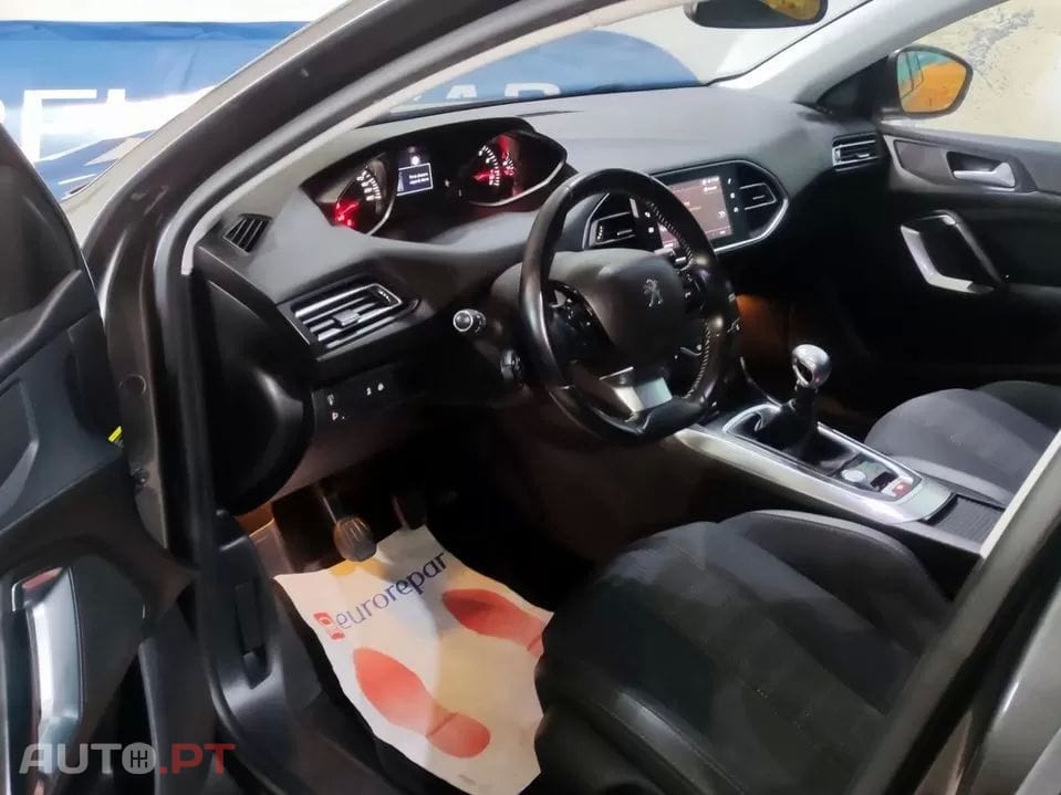 Peugeot 308 1.2 PureTech Style