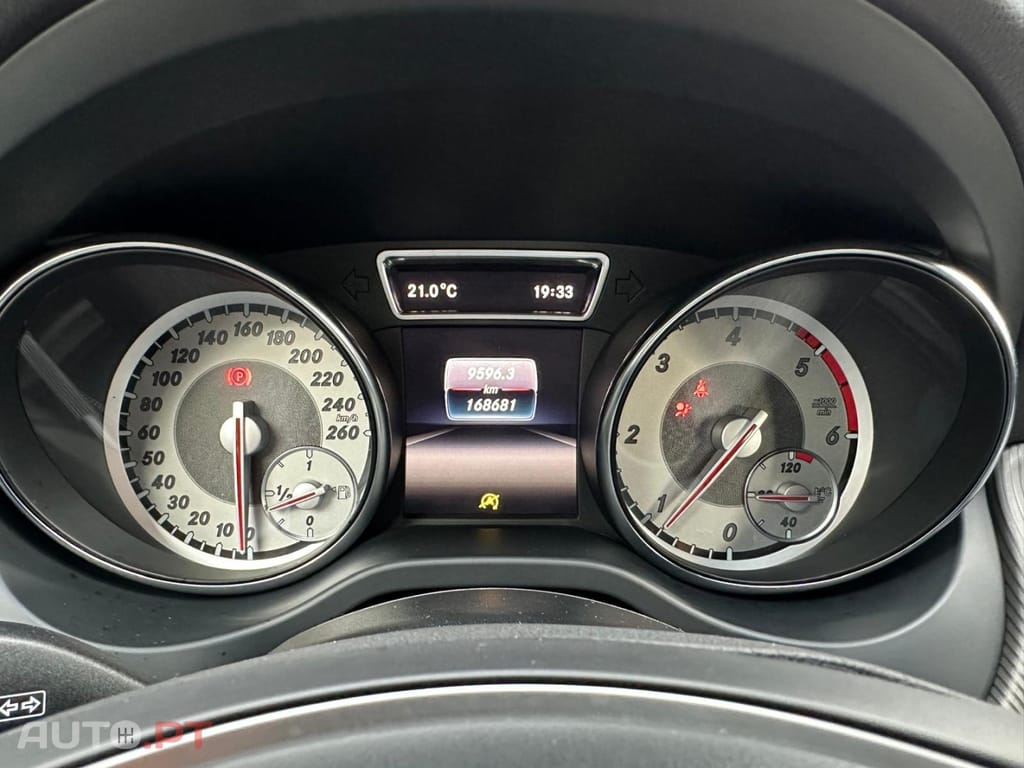 Mercedes-Benz CLA 180 d Shooting Brake