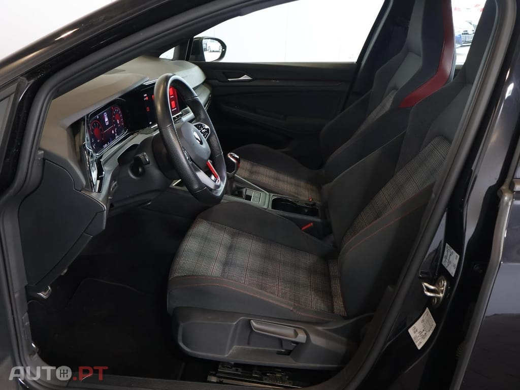 Volkswagen Golf 2.0 TSi GTI