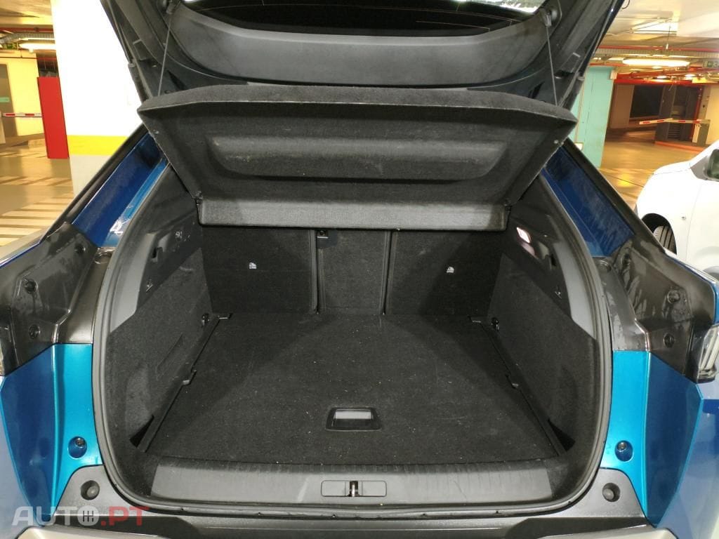 Peugeot E-3008 73 kWh Allure