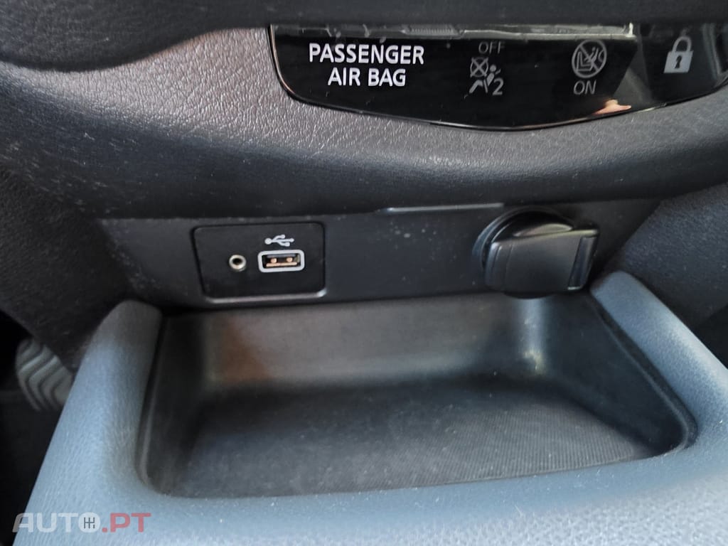 Nissan Juke 1.0 DIG-T N-Connecta
