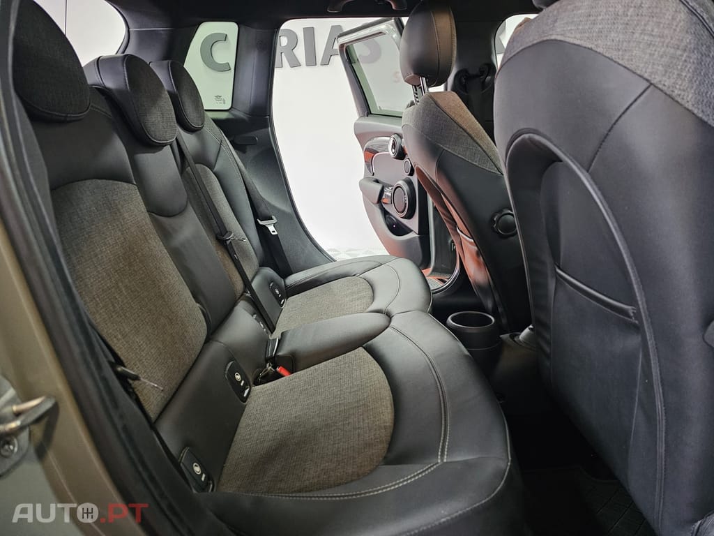 MINI Cooper SD Auto Desportiva