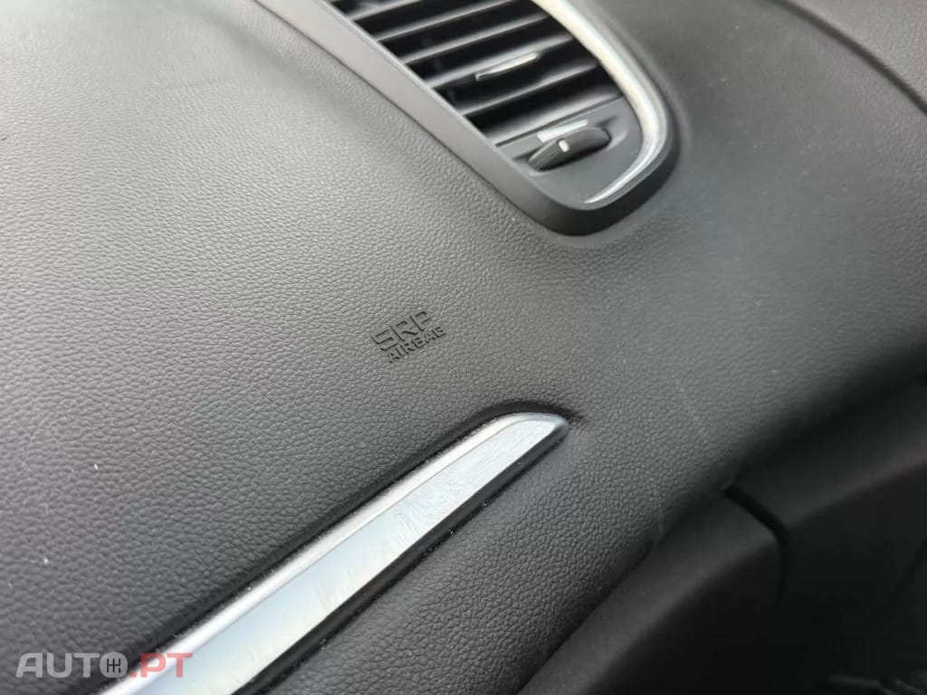 Renault Grand Scénic BLUE dCi 120 BLACK EDITION