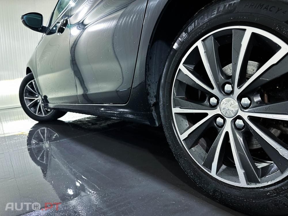 Peugeot 308 1.2 PureTech Allure