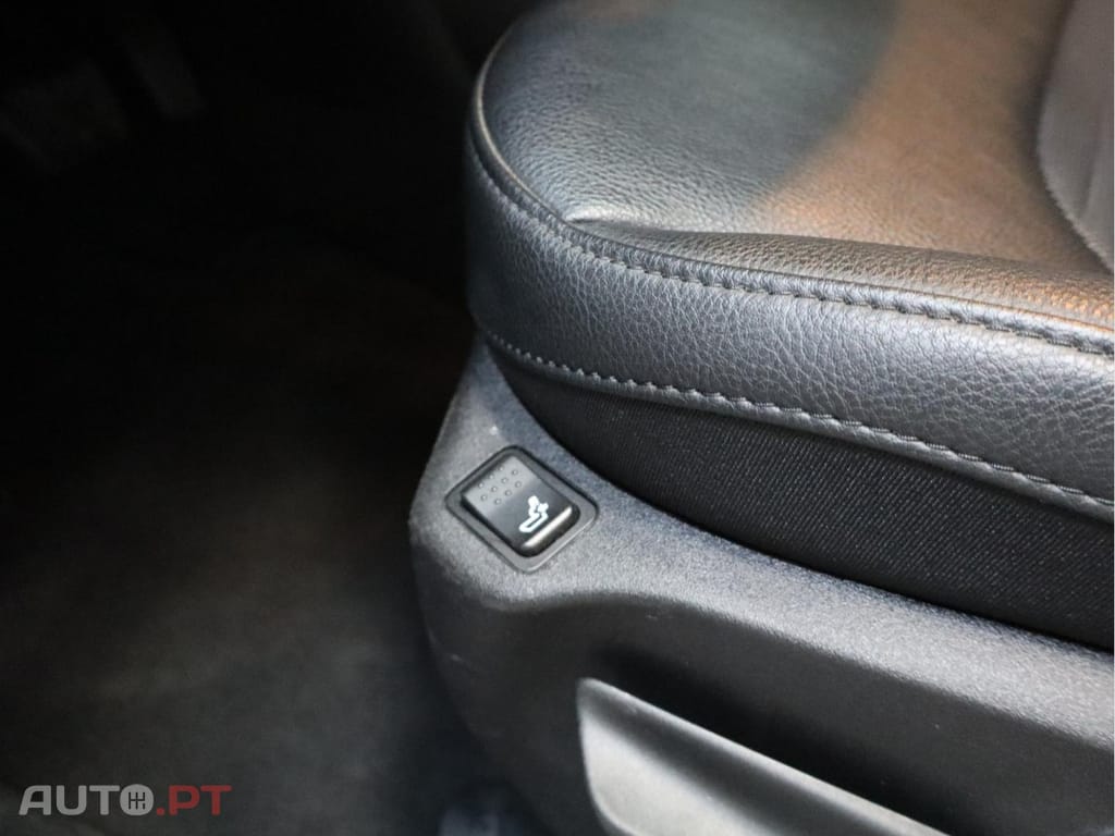Jeep Compass  1.3 TG Limited
