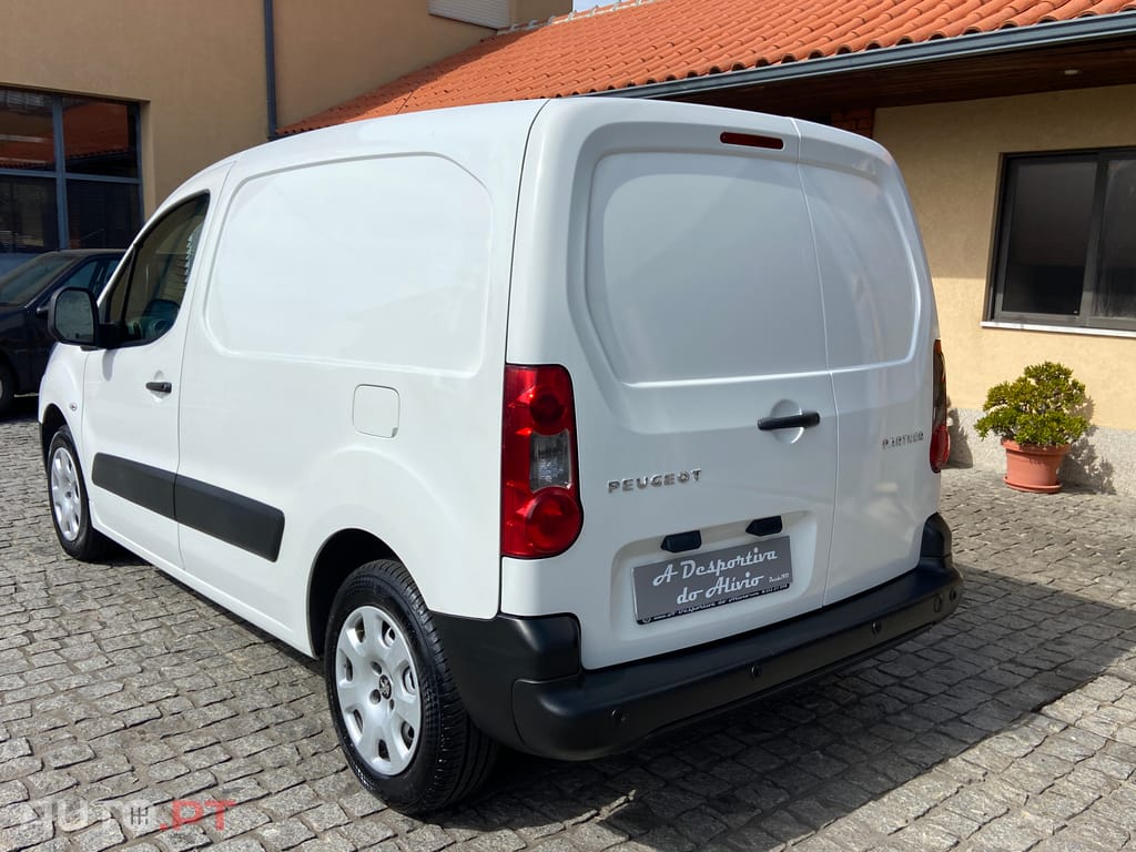 Peugeot Partner 1.6 HDI A/C + 3 LUG.