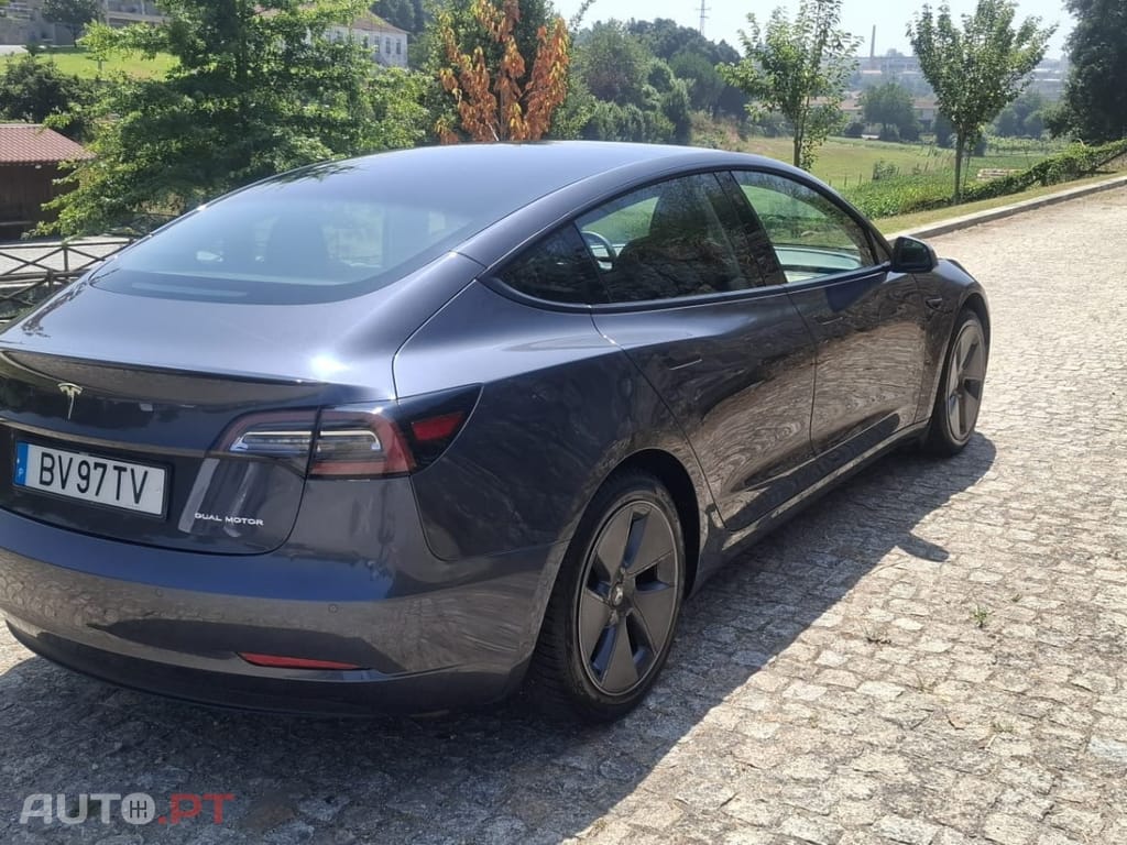 Tesla Model 3 Long Range AWD Dual Motor