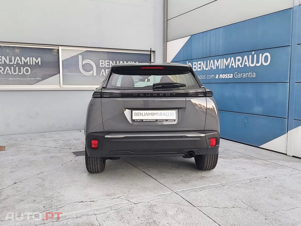 Peugeot 2008 1.2 PureTech Active Pack