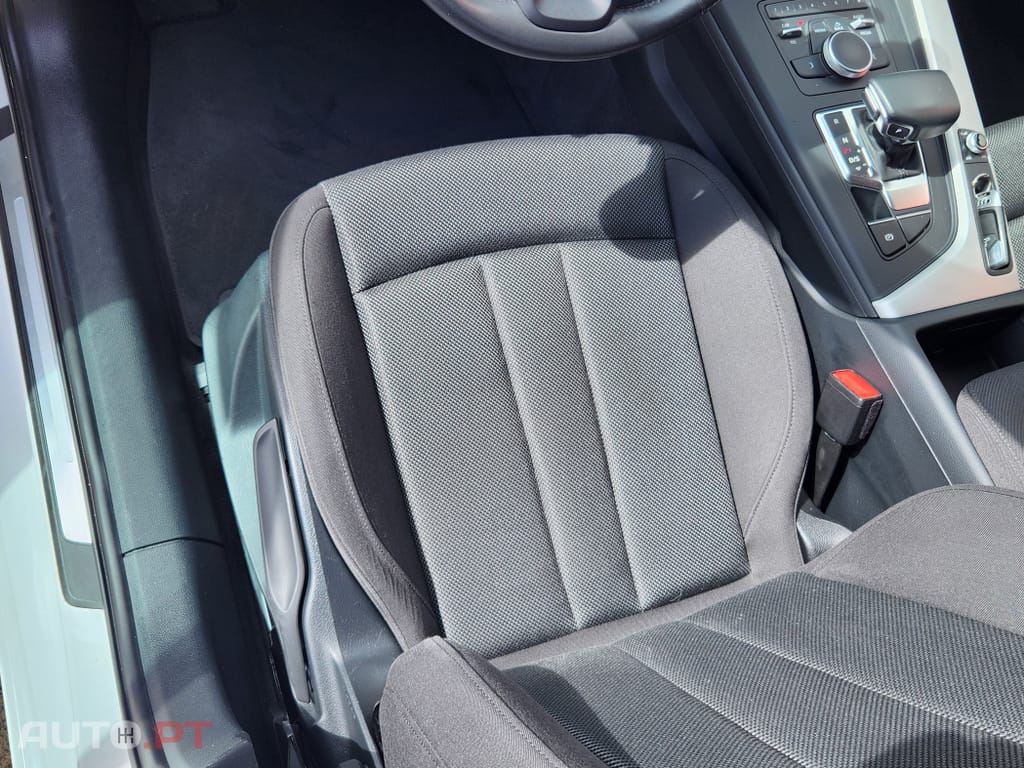 Audi A4 Avant 35 TDI S tronic