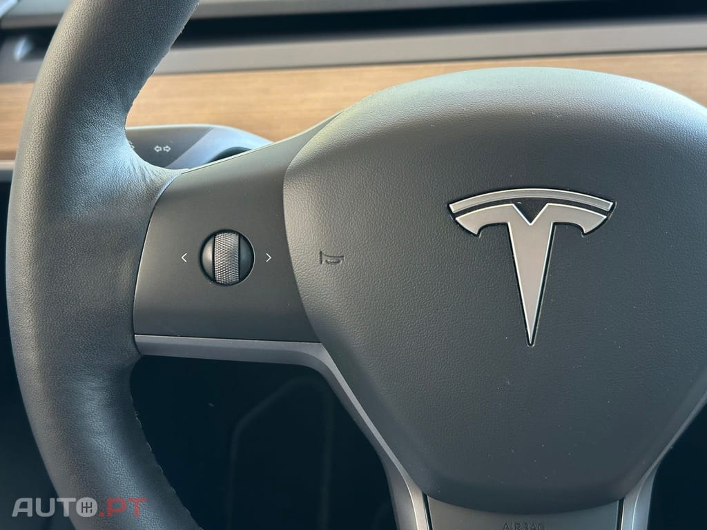 Tesla Model 3 Long-Range Dual Motor AWD