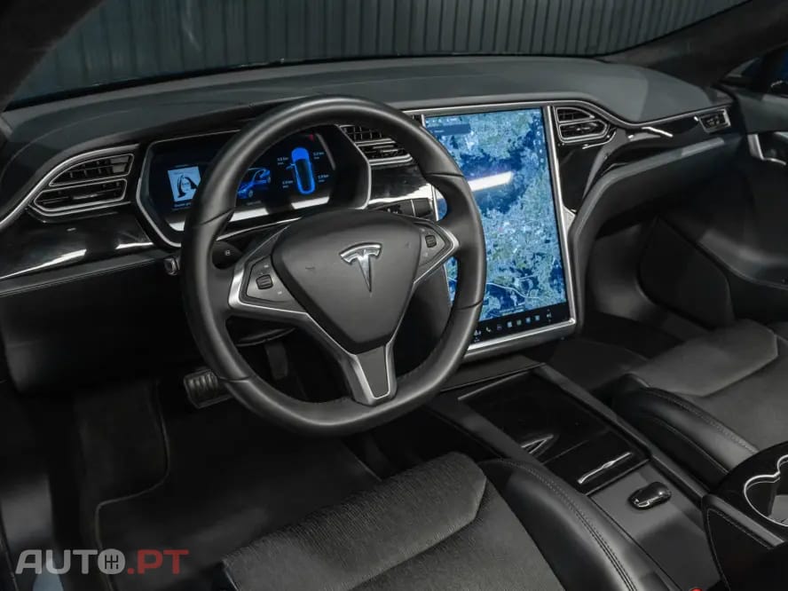 Tesla Model S 75