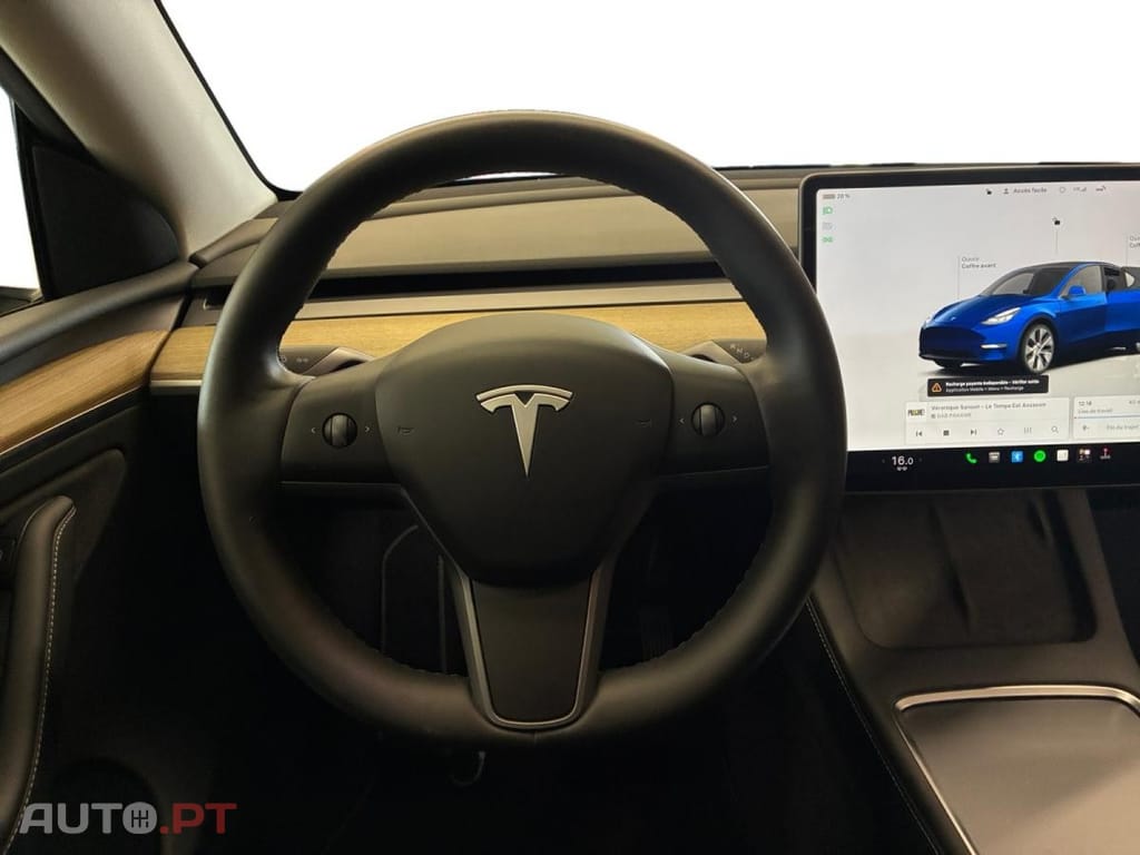 Tesla Model Y Standard RWD