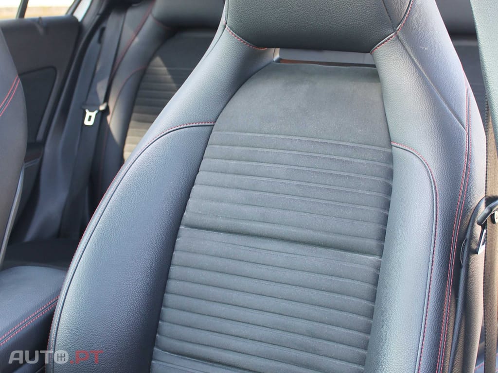 Mercedes-Benz A 200 A200d AMG