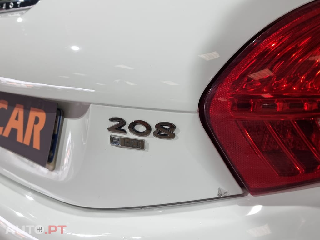 Peugeot 208 1.6 e-HDi Pack
