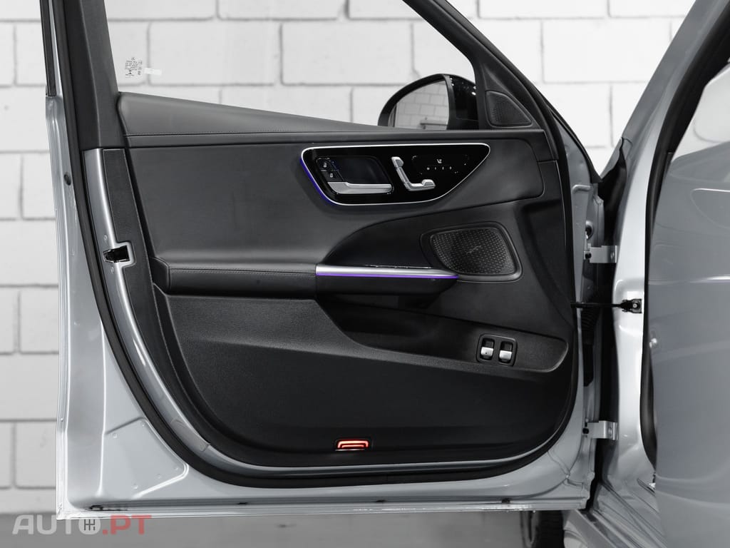 Mercedes-Benz C 300 e T 9G-TRONIC AMG Line