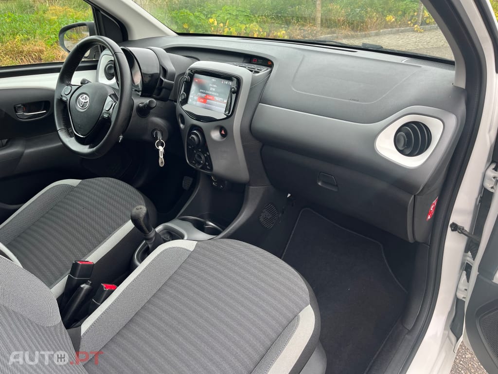 Toyota Aygo 1.0 X-Play+X-Touch