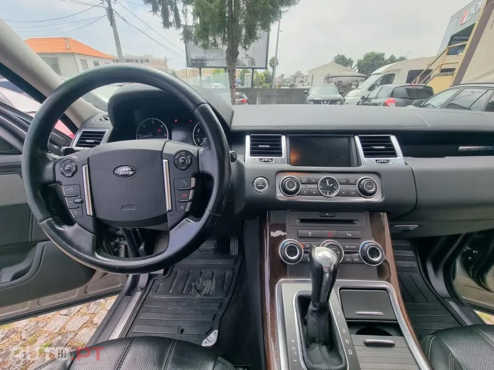 Land Rover Range Rover Sport 3.0 TDV6 HSE