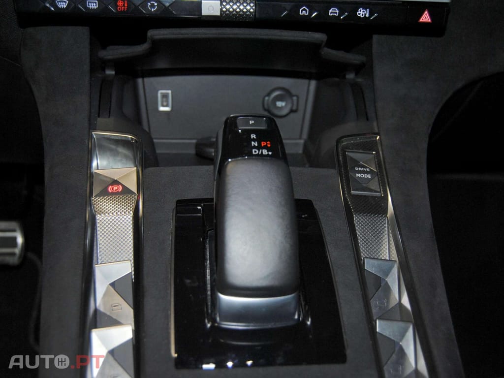 DS DS7 E-Tense Performance Line