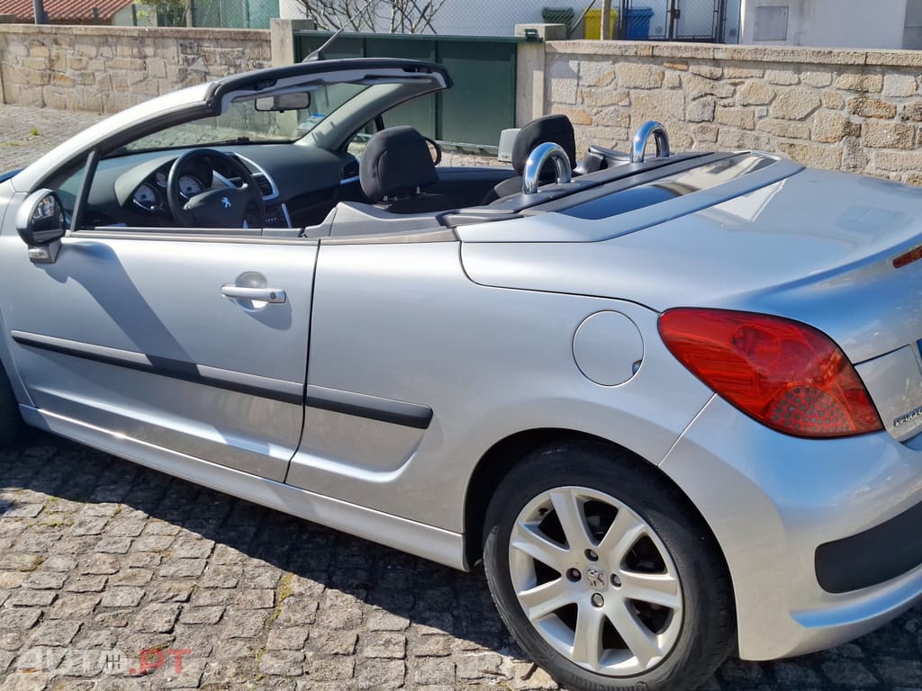 Peugeot 207 CC 1.6 HDI