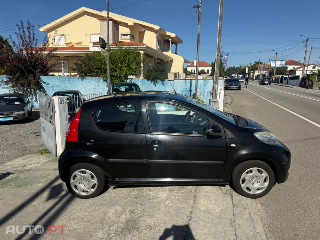 Peugeot 107 1.0 Black&Silver