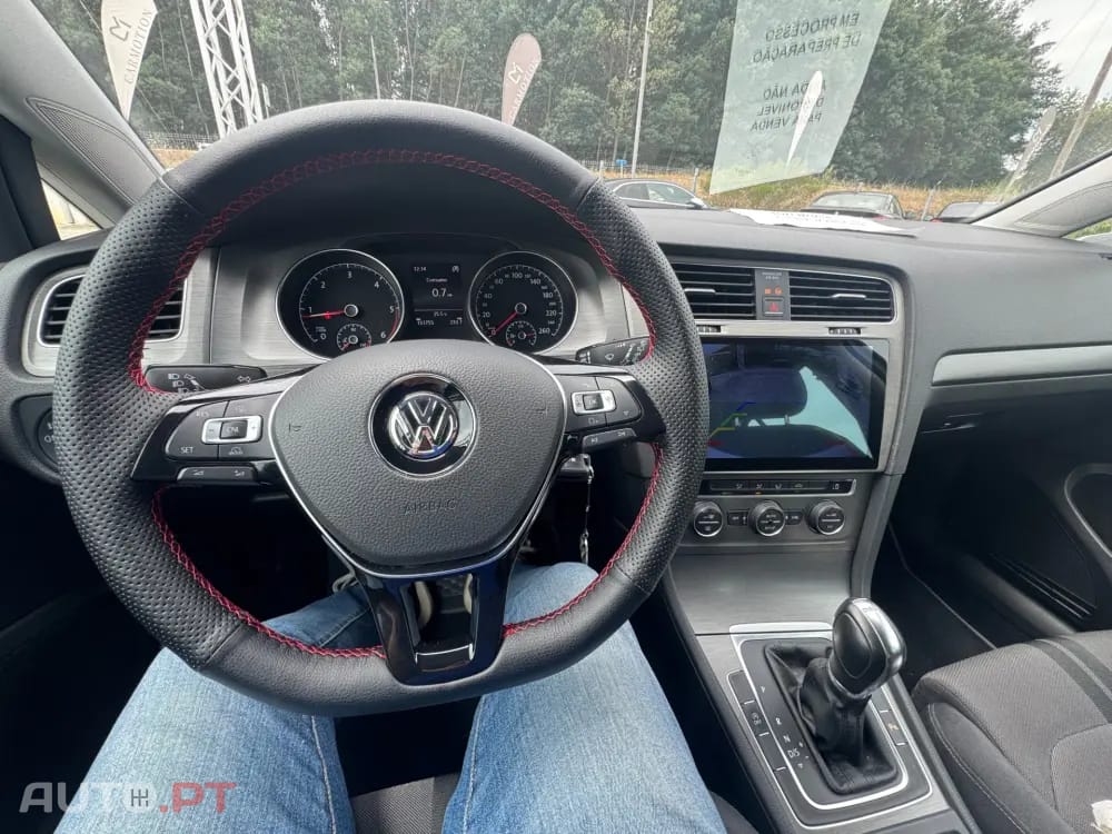 Volkswagen Golf Variant 1.6 TDi Highline DSG