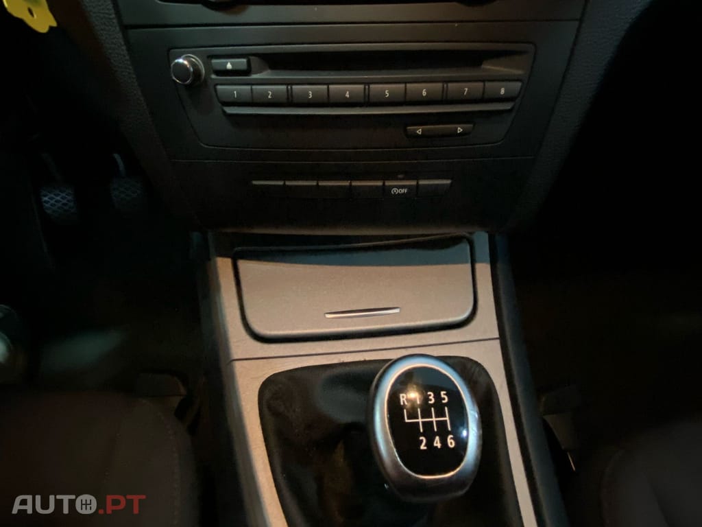 BMW 118 I SPORT