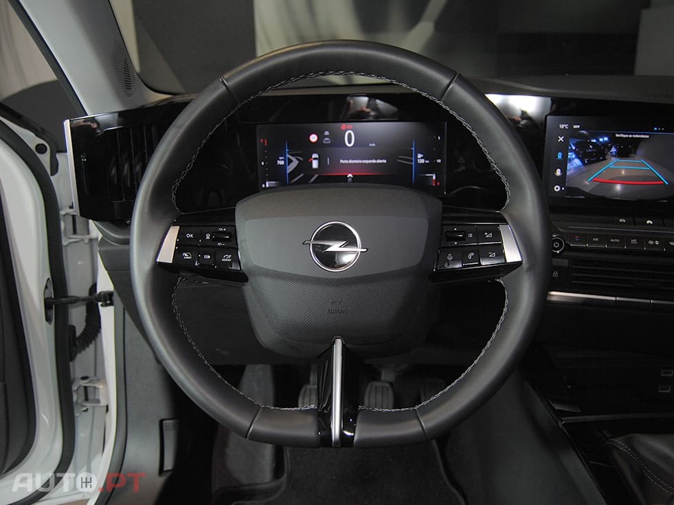 Opel Astra 1.2 T Elegance